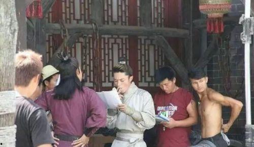 明星拍戏片场,幕后花絮大揭秘