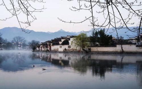 宏村云雅小院头条,宏村云雾缭绕中的隐世雅居，探寻徽派古韵之美”