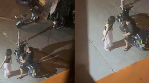 楼下吵架楼上吃瓜文案,楼上楼下“吃瓜”记