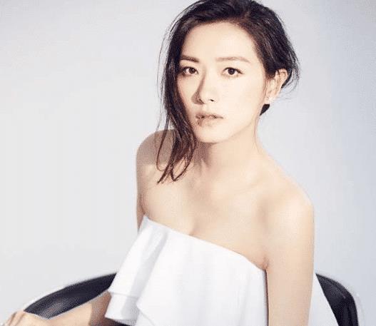 女明星诱人穿最少